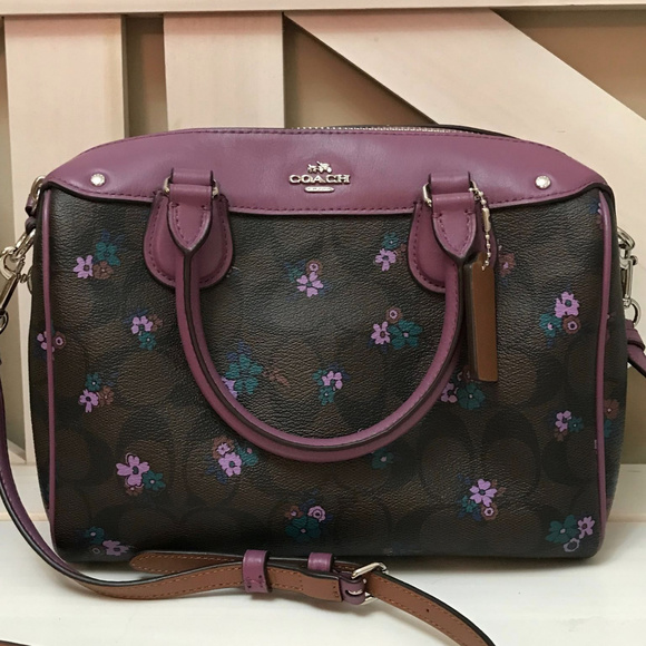 Coach Handbags - BNWOT Cute Coach Handbag/Crossbody